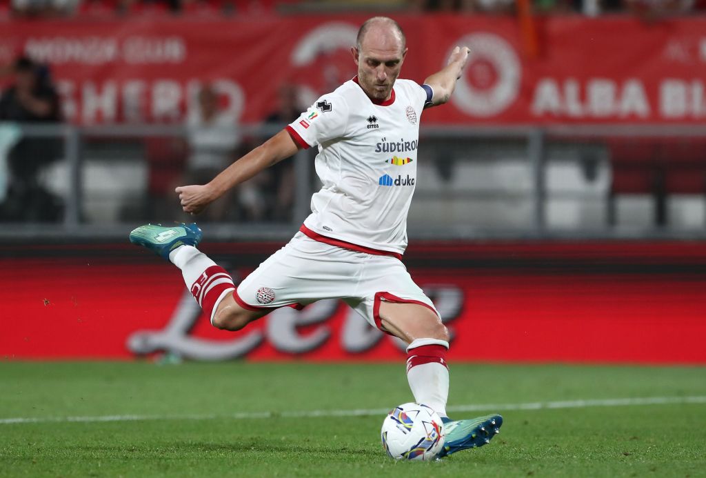 Bari, ora il Sudtirol. Nel pomeriggio allenamento in Veneto in vista di martedì