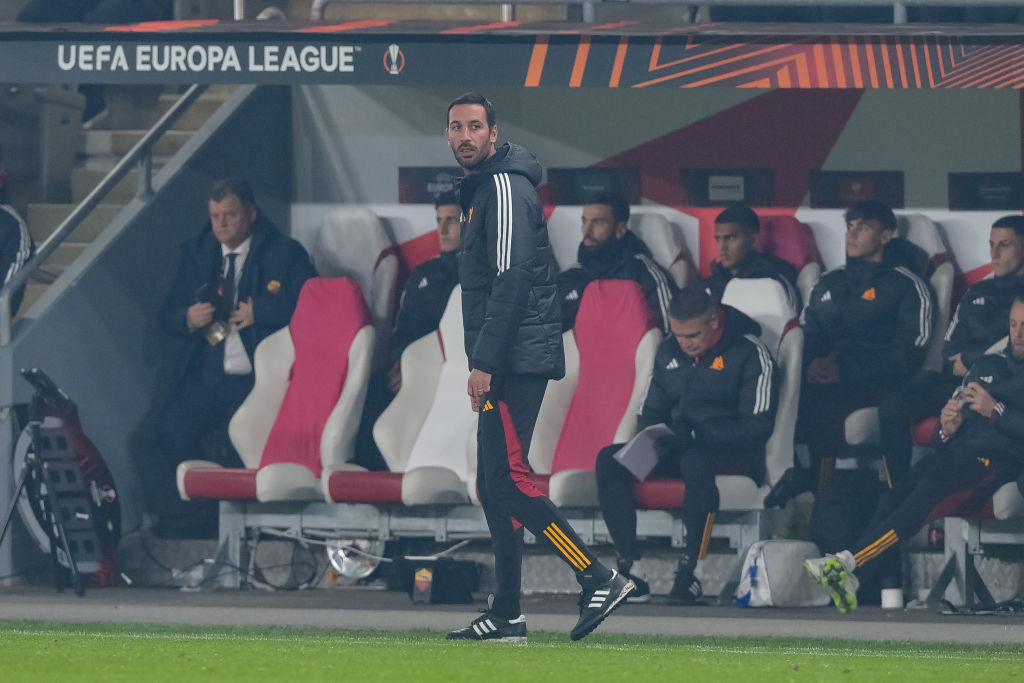 Bari: per la panchina c’è anche Foti, vice di Mourinho