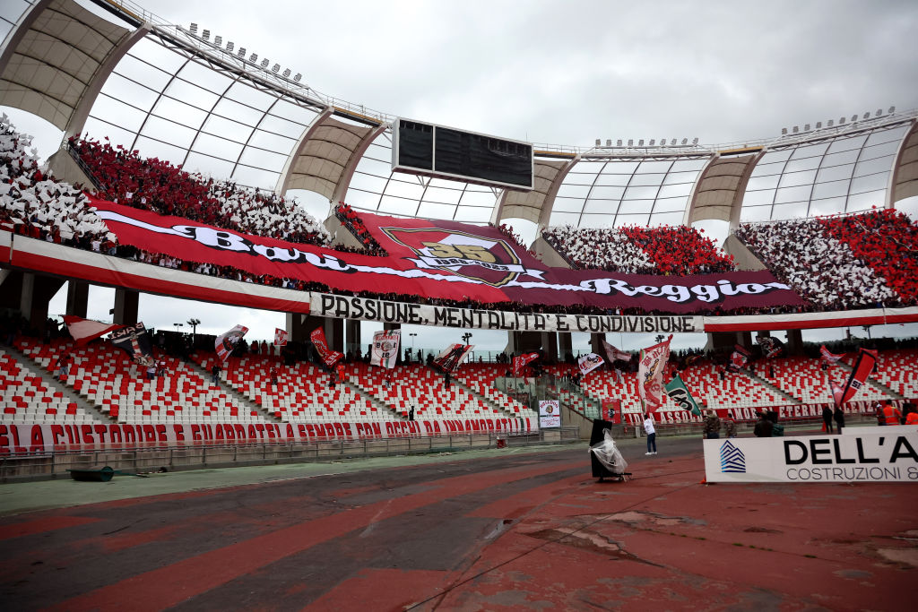 Bari: club multato per lancio di petardi da parte dei tifosi