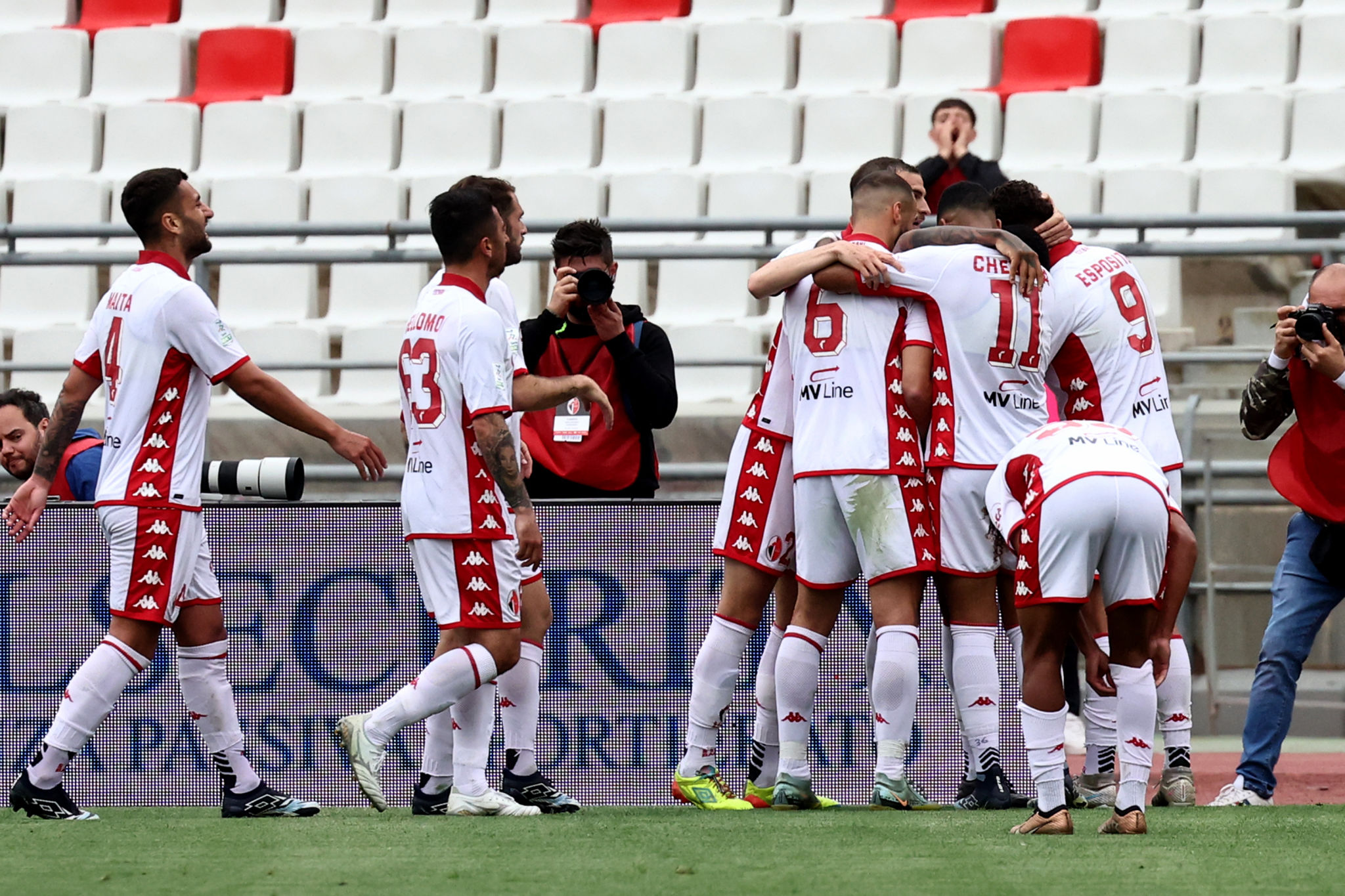 Bari, Acqua Santa Croce main sponsor per la Serie A
