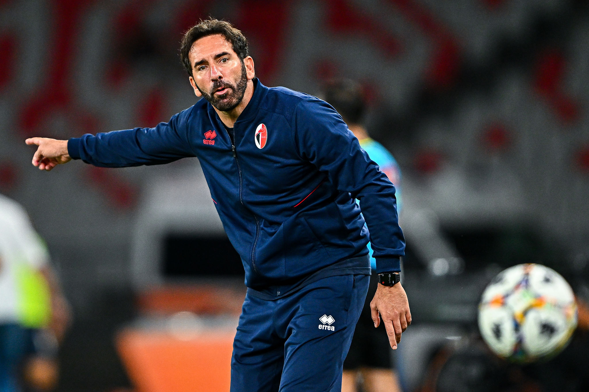 Bari: la trasferta di Reggio Emilia si annuncia cruciale. La panchina di Caserta è in bilico e la società attende risposte di carattere e un vero spirito di squadra per superare le fragilità mostrate finora.