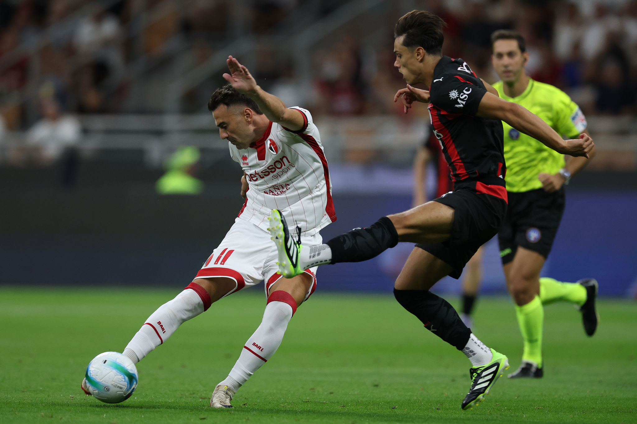 Rientra Nikolaou, Moncini davanti. Le probabili formazioni di Bari-Cesena