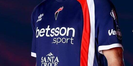 Bari, presentata la terza maglia con protagonista… Barreto