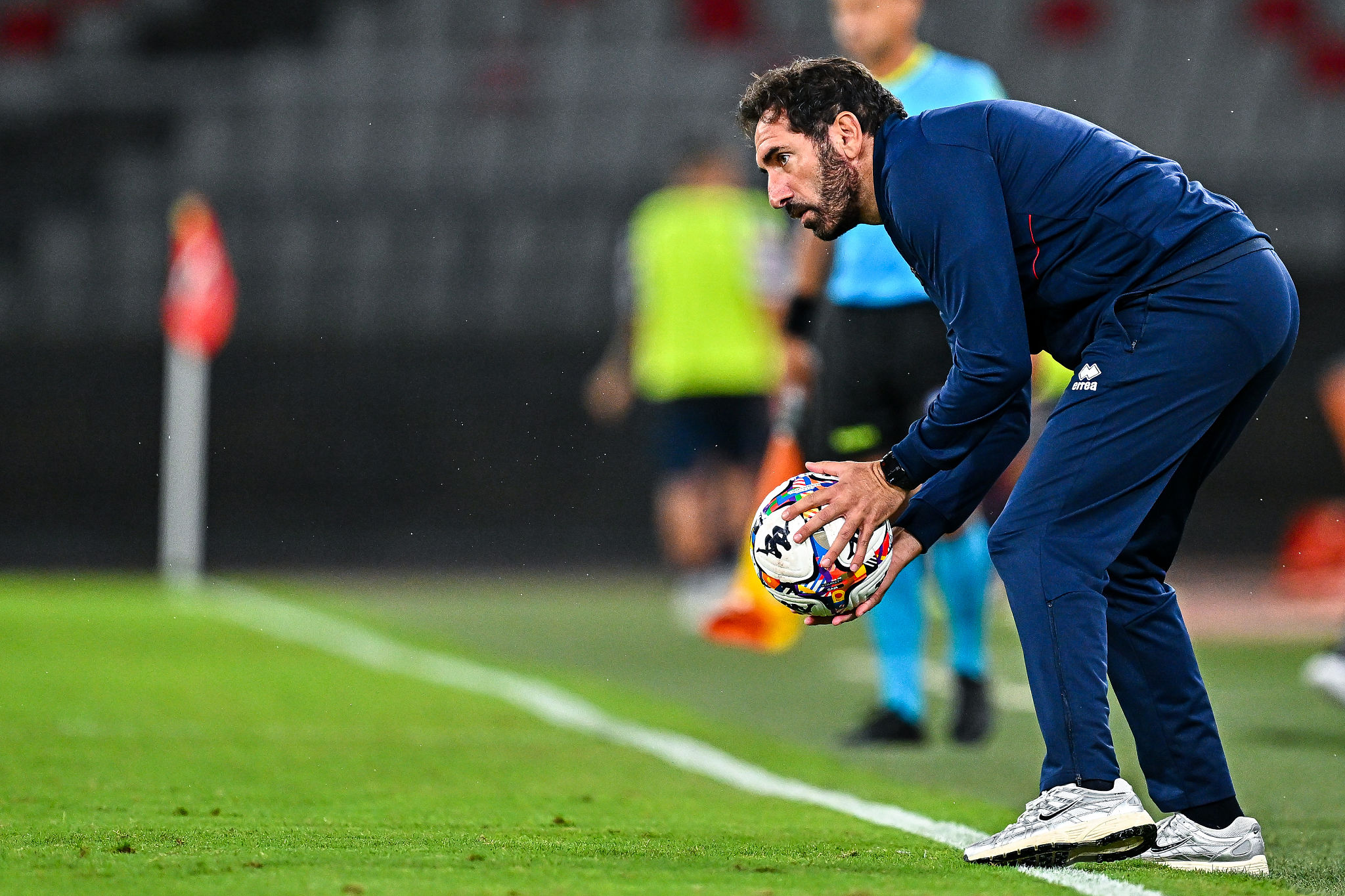 Caserta nel mirino dei tifosi dopo il ko con il Frosinone: “Rischiamo la Serie C”