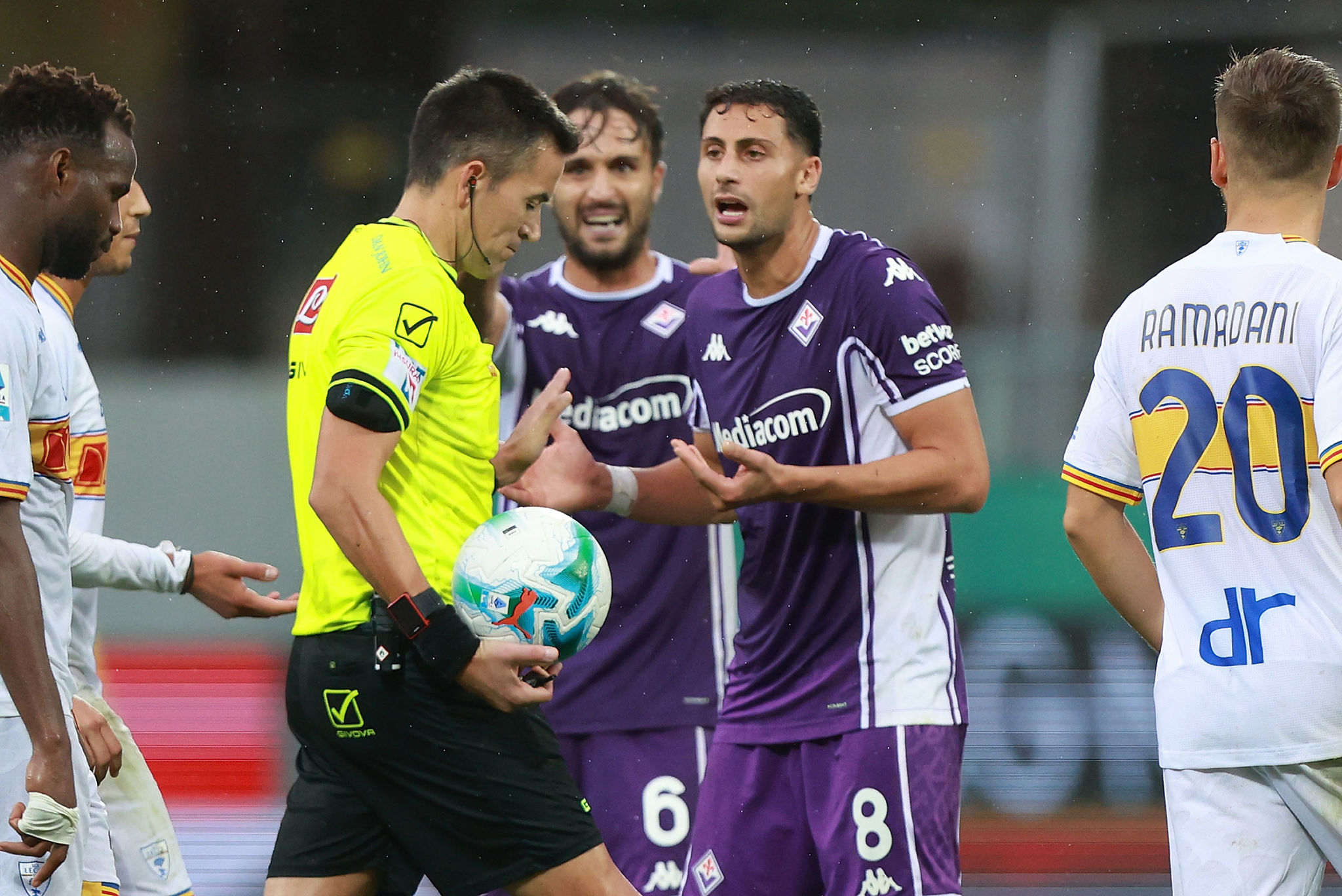 Bari-Catanzaro, fischia Rapuano: i precedenti