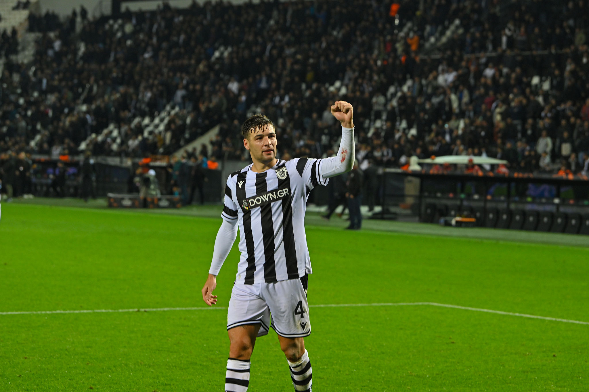 Vogliacco, un barese brilla in Europa: primo gol per il difensore con il PAOK