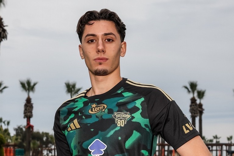 Mavraj sceglie la Polonia: rifiutato il contratto con il Bari