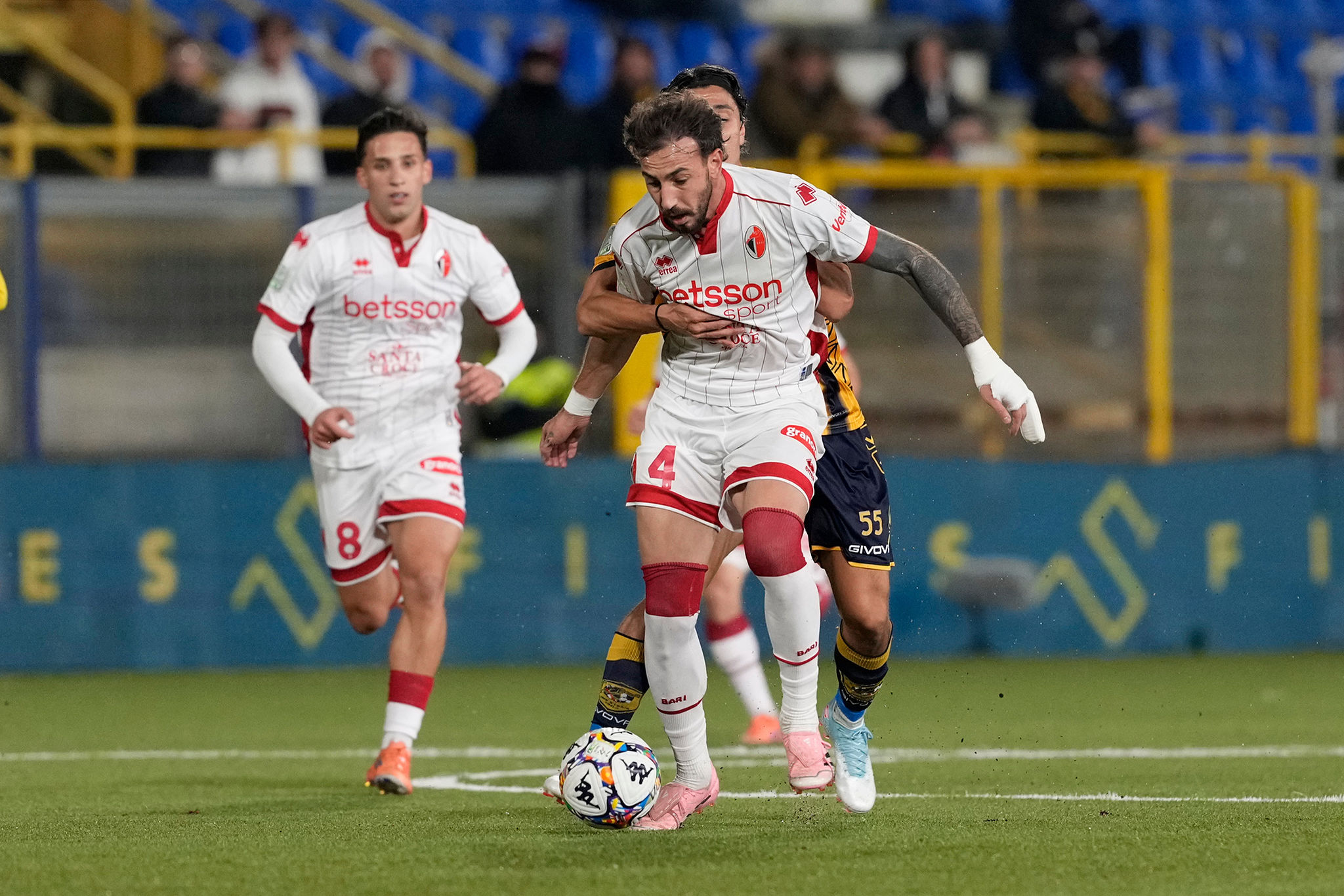 Longo apre alla cessione di Castrovilli: il punto sul mercato in uscita del Bari