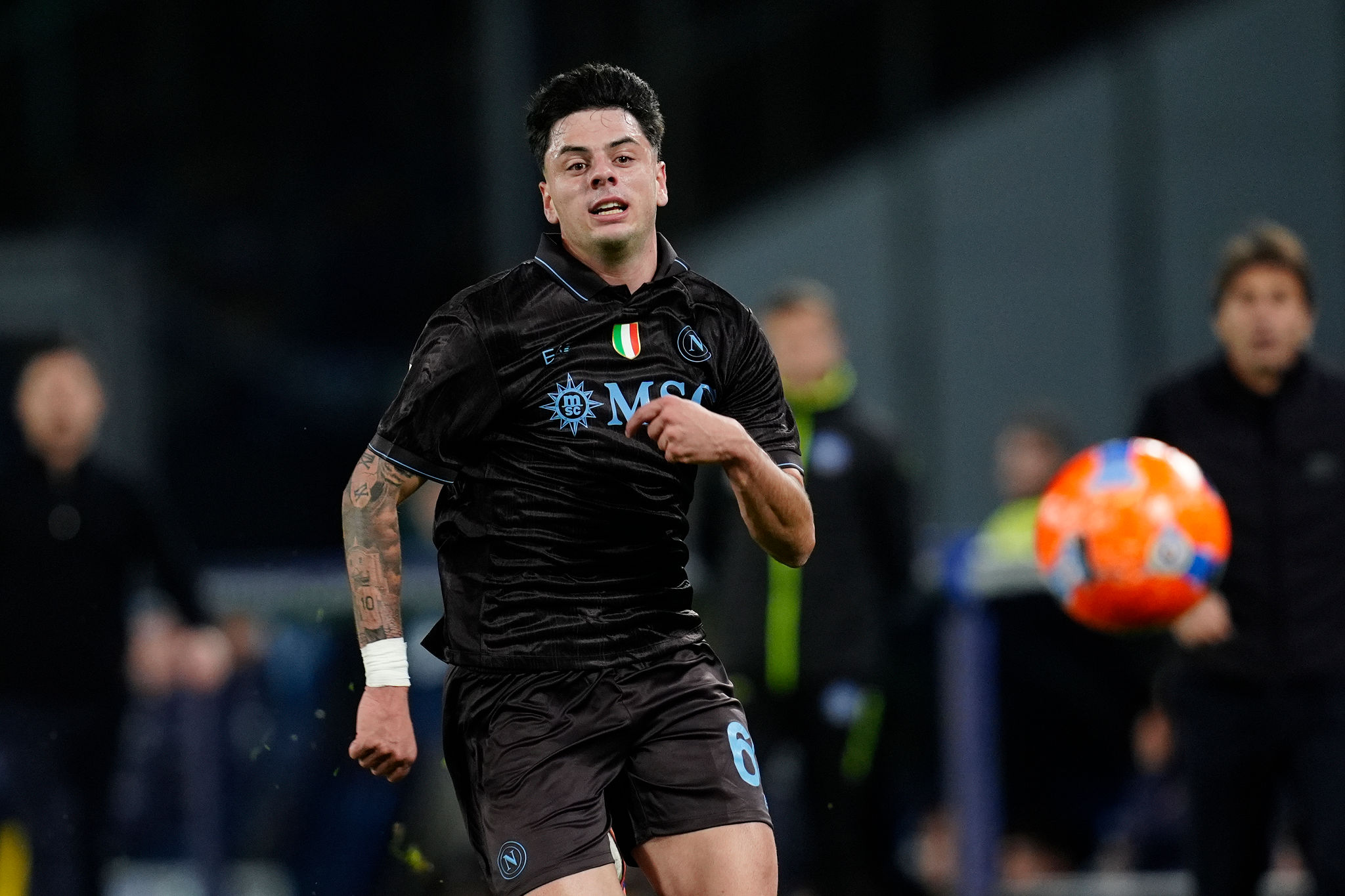 Ambrosino in uscita dal Napoli: c’è l’interesse di Bari e Venezia