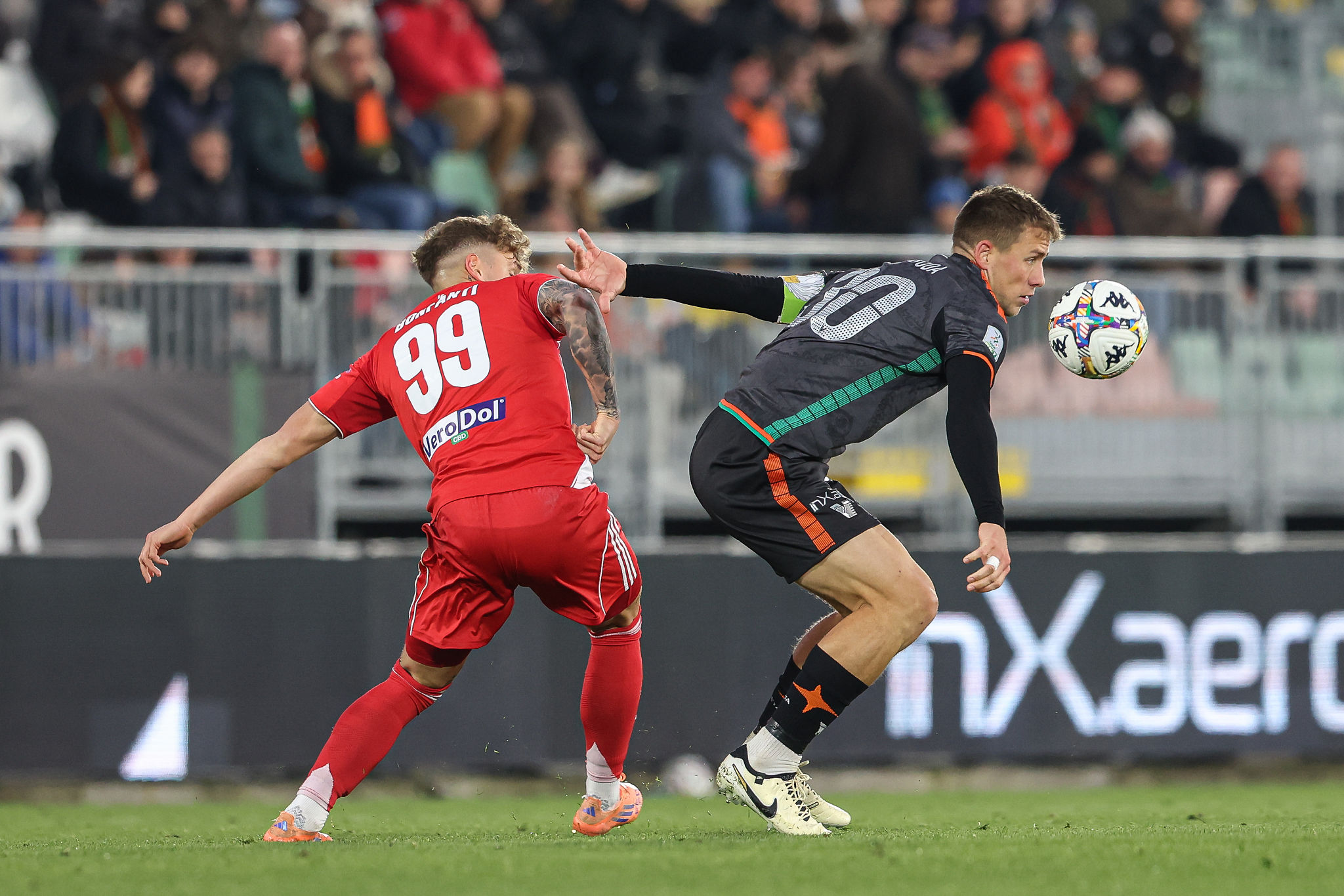 Un ritorno di fiamma per l'attacco del Bari: si valuta Nicholas Bonfanti