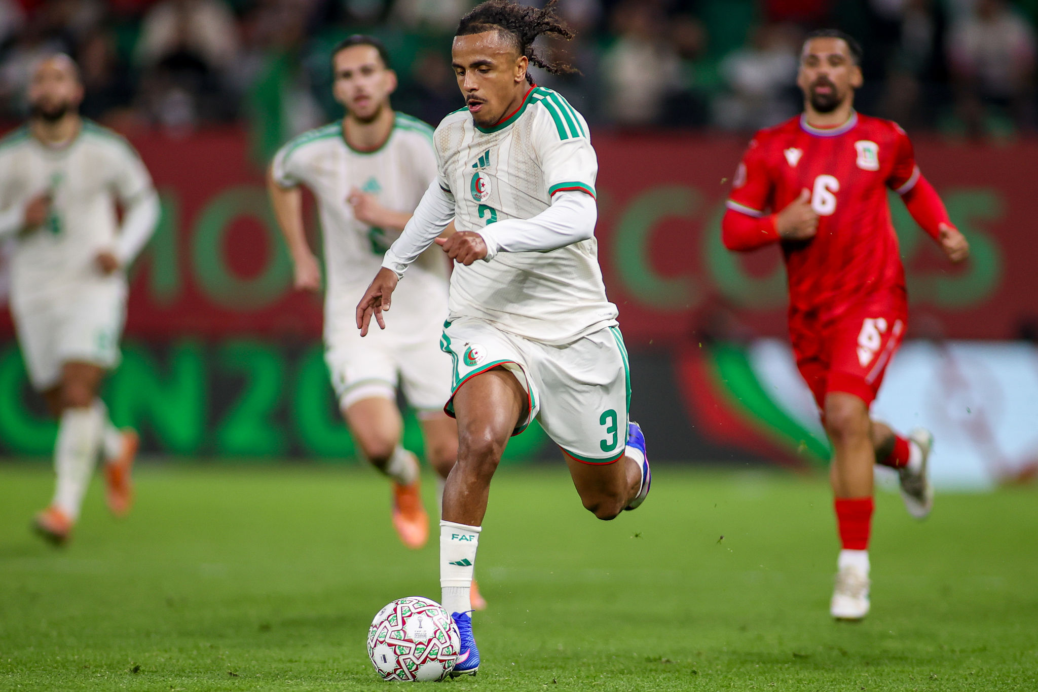 Verso la Carrarese con due assenze. Continua il caso Pereiro