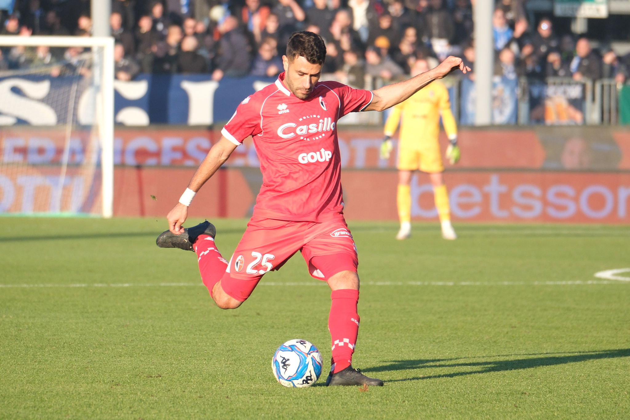 Pucino, un capitano che lotta e non si arrende nella crisi del Bari