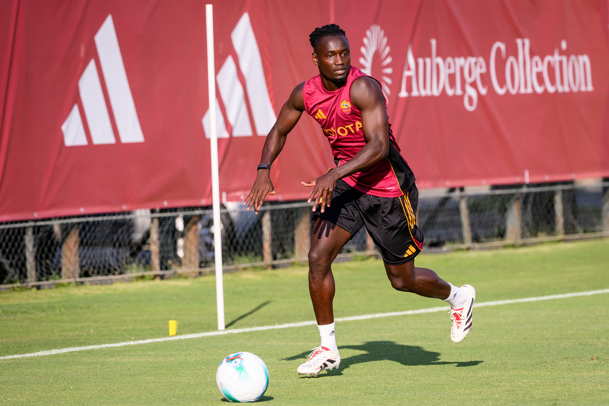 Bari, verso la Sampdoria in tre lavorano a parte: si ferma anche Darboe