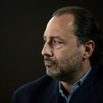 [Social] Vertice in casa De Laurentiis per il futuro del Bari: in bilico le posizioni di Vivarini e Magalini