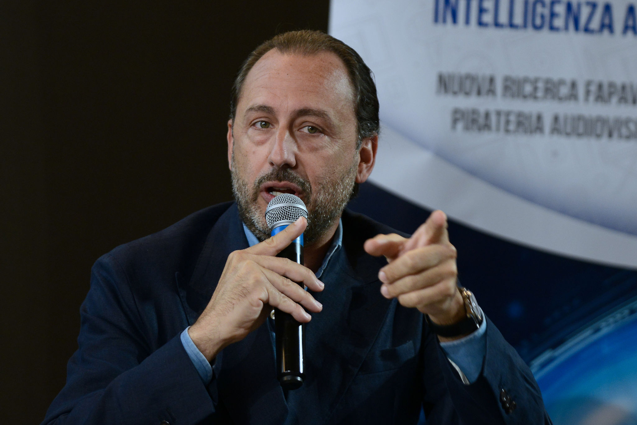 Valentini sulla crisi del Bari: “Società allo sbando, il sindaco chiami i De Laurentiis”