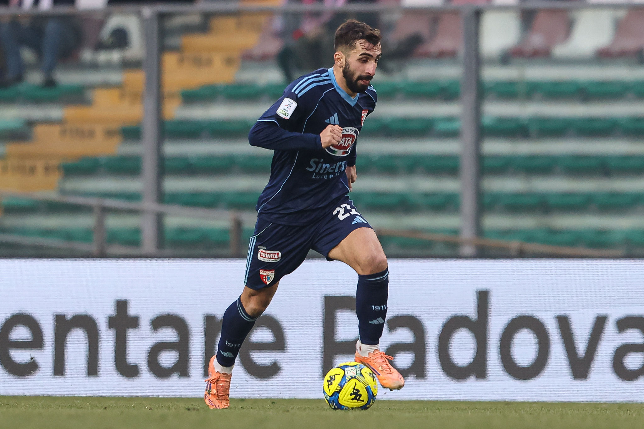 Bari, spunta un nuovo nome per il centrocampo. Ma la trattativa è difficile