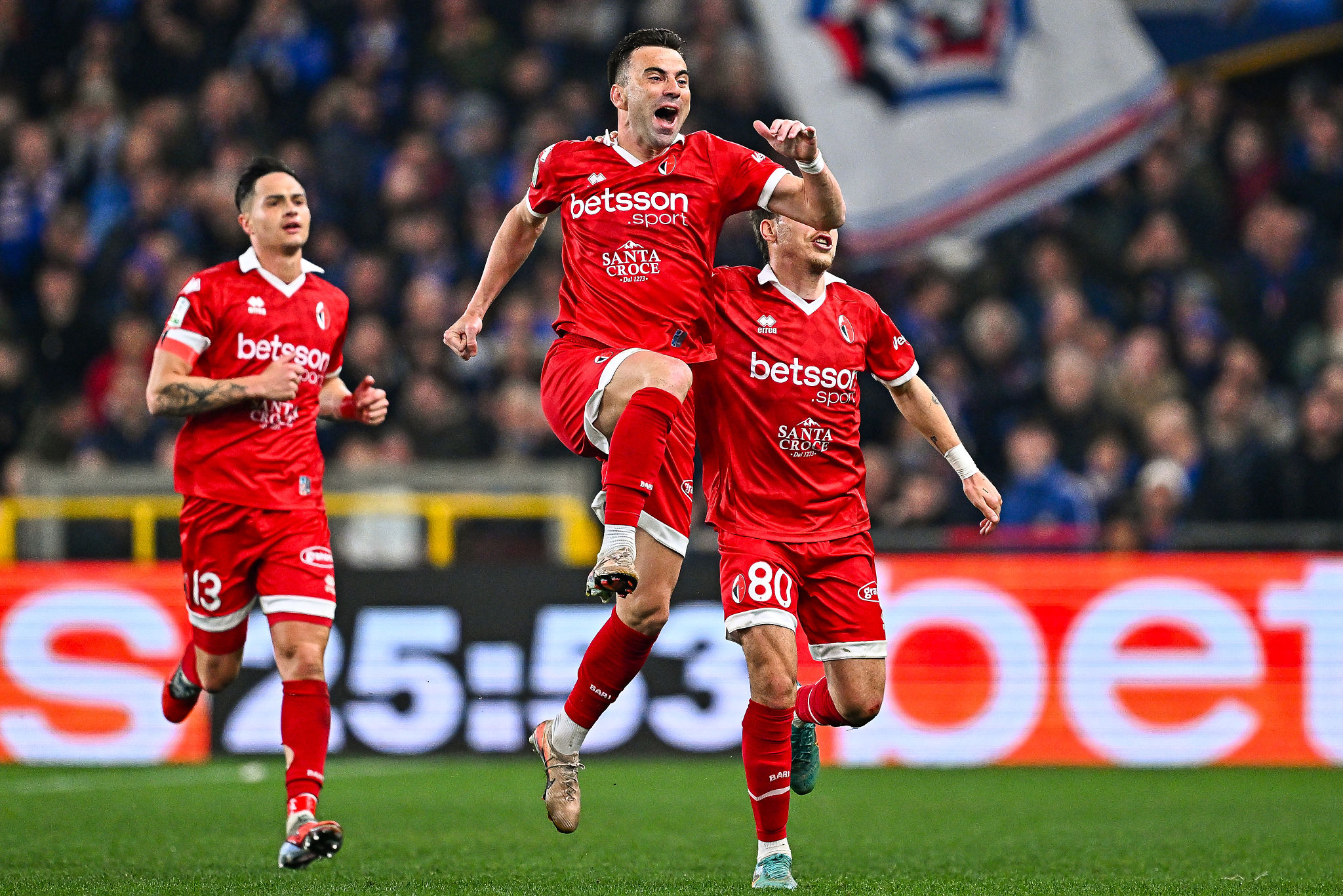 Gabriele Moncini è gol e sacrificio: l'uomo in più del Bari di Longo