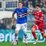 La carica dei tifosi del Bari prima di Pescara. I biancorossi allo stadio