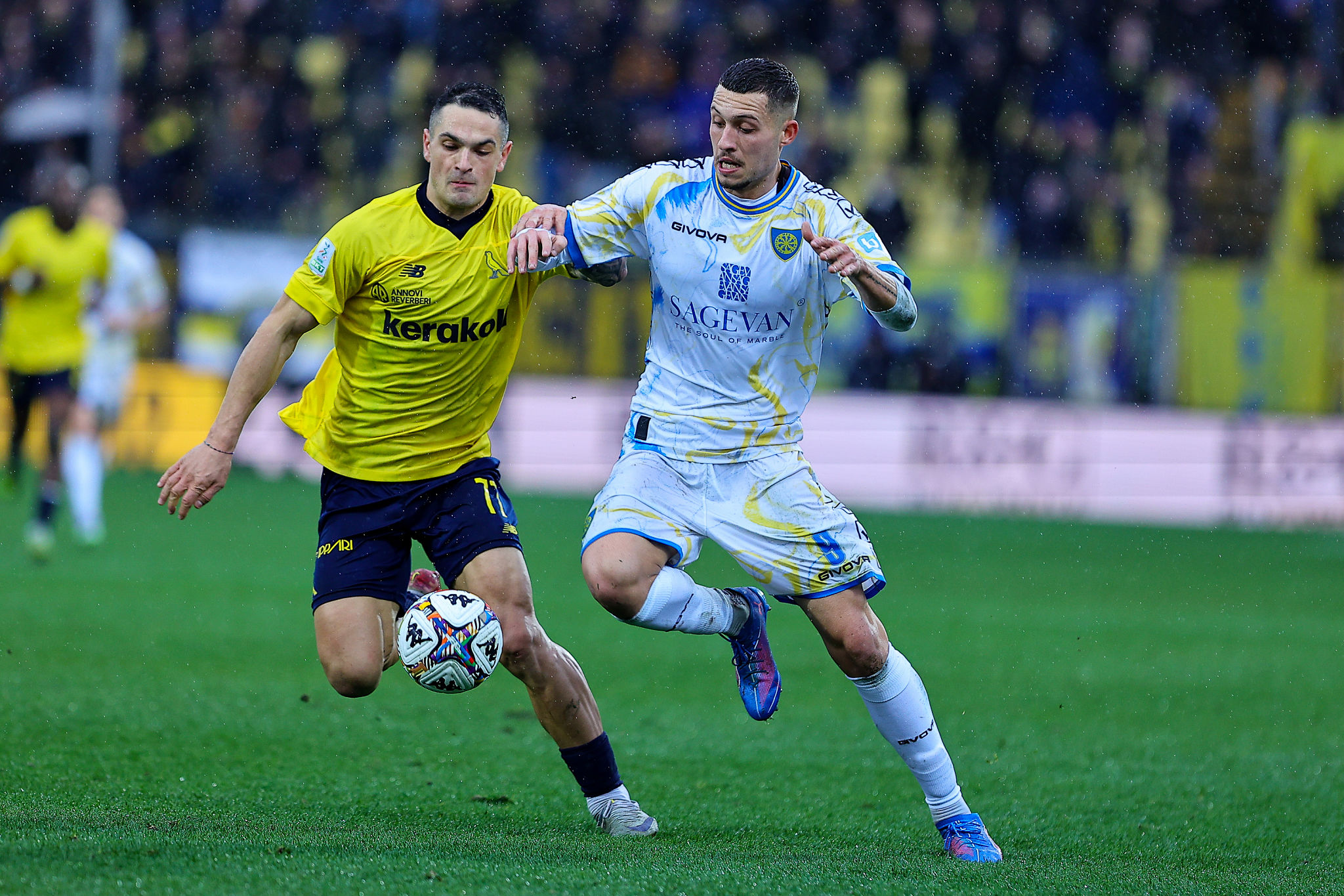 La Carrarese ritrova la vittoria e la fiducia. I pericoli per il Bari